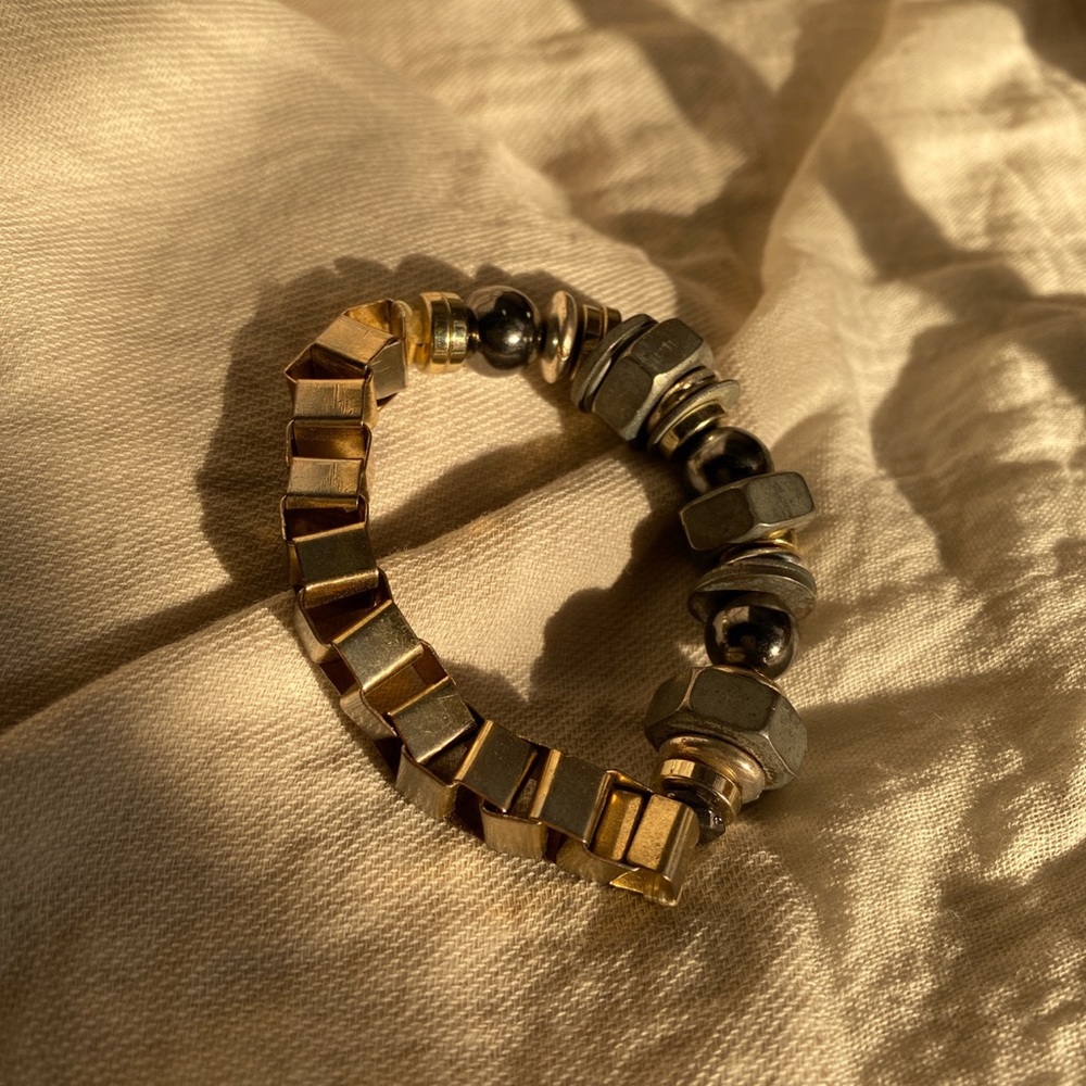 chunky metallic chain bracelet